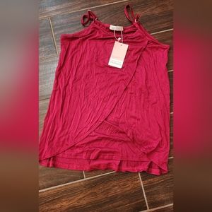 Small red breastfeeding tank